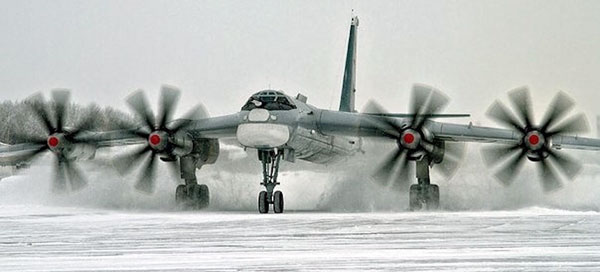 Ту-95: &quot;Медведя&quot; сложно не заметить, но опасно недооценивать